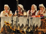  - NASZA WSIOWA NUTA NIGDY NIE ZAGINIE - Widowisko z okazji 60 - lecia Goleniowskiego Domu Kultury - zdjęcie nr 4