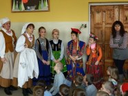  - Lekcja o kulturze i tradycjach ludowych naszego kraju w Osinie 2011r. - zdjęcie nr 13
