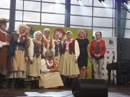  - Międzynarodowe Wielkanocne Spotkania z Folklorem w Łobzie - zdjęcie nr 10